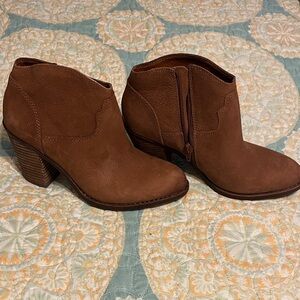 Lucky Brand Tan Ankle Booties